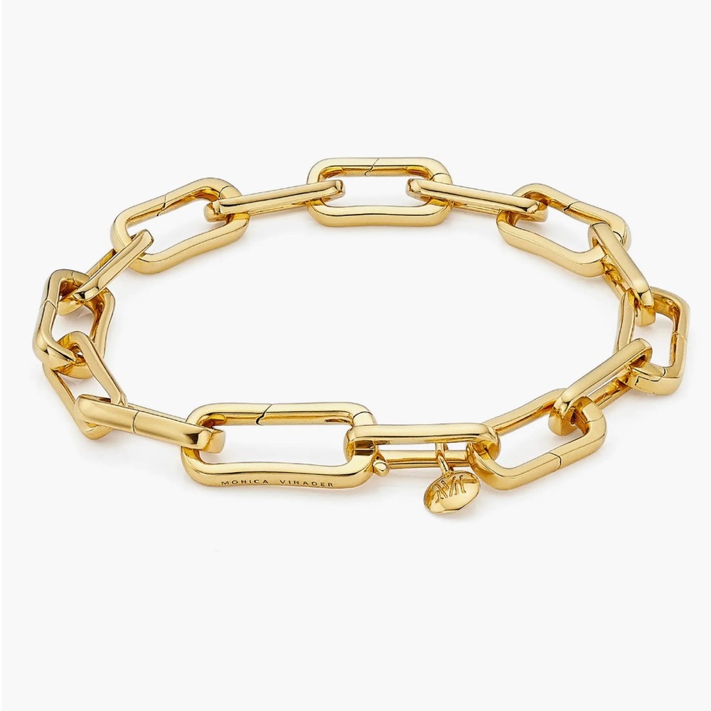 Alta Capture Charm Bracelet
Monica Vinader